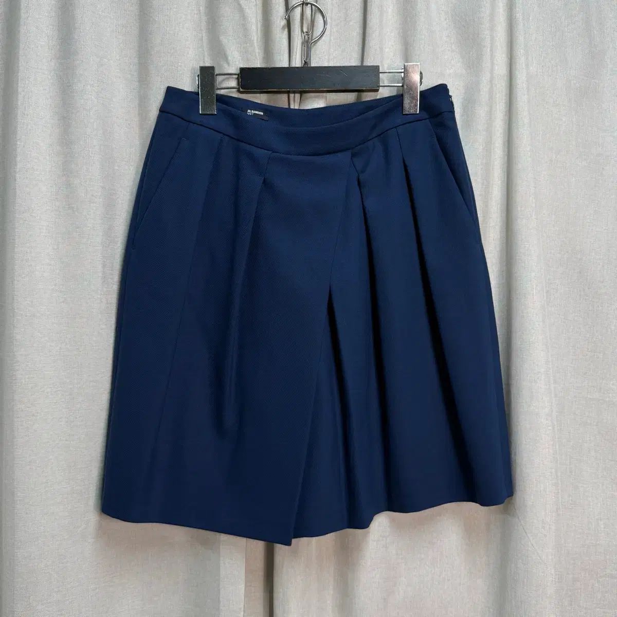 ジルサンダー ネイビ (JIL SANDER) ウール ブレンド ピンタック キュロット パンツ ハーフパンツ