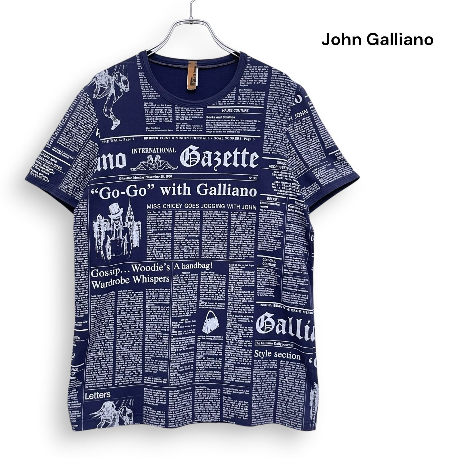JOHN GALLIANO ジョンガリアーノ ニュースペーパー柄 Tシャツ ネイビー