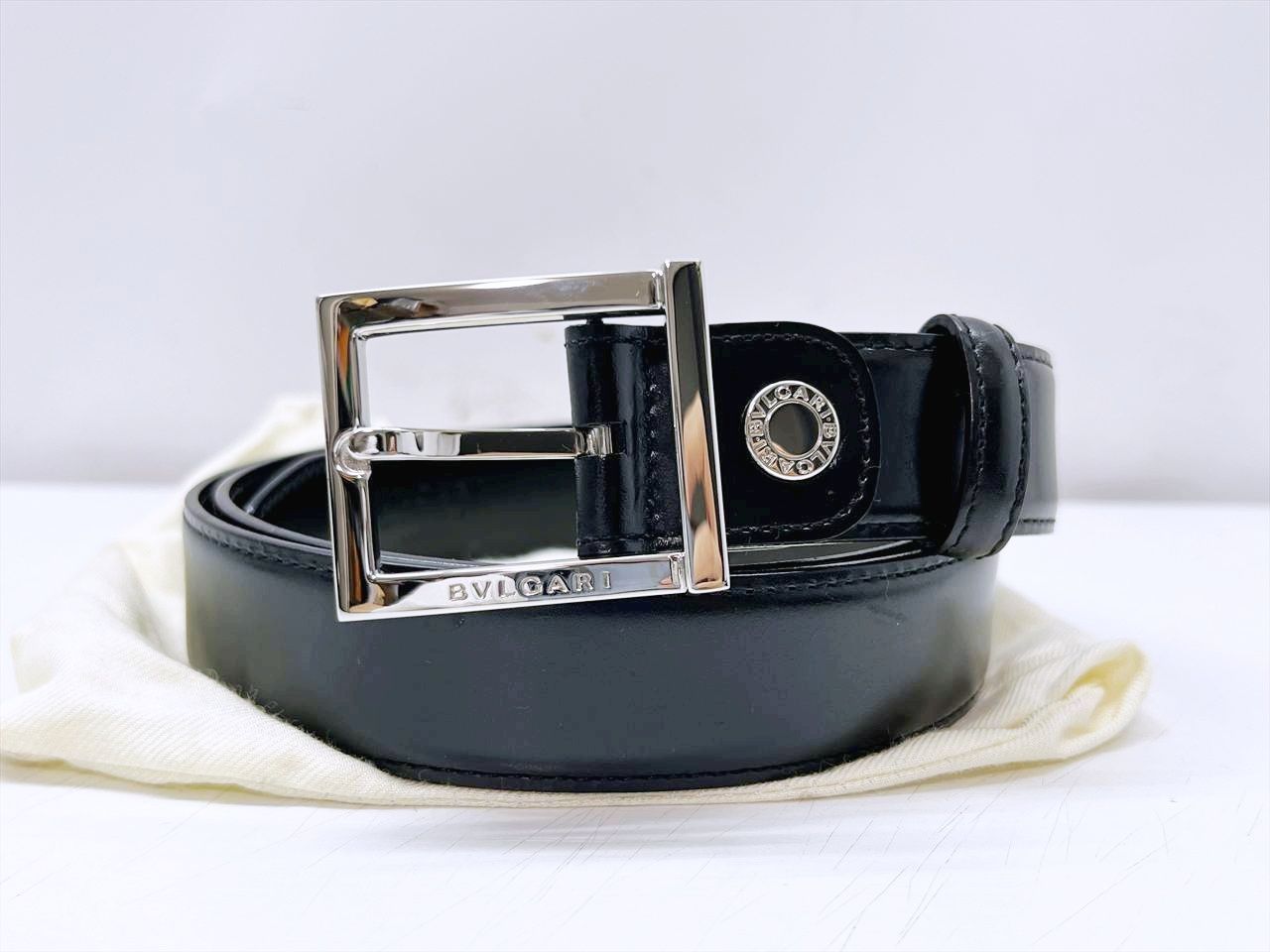 良好品　BVLGARI　ブルガリ　ロゴ　スクエアバックル　スムースレザー　ベルト　黒　シルバー