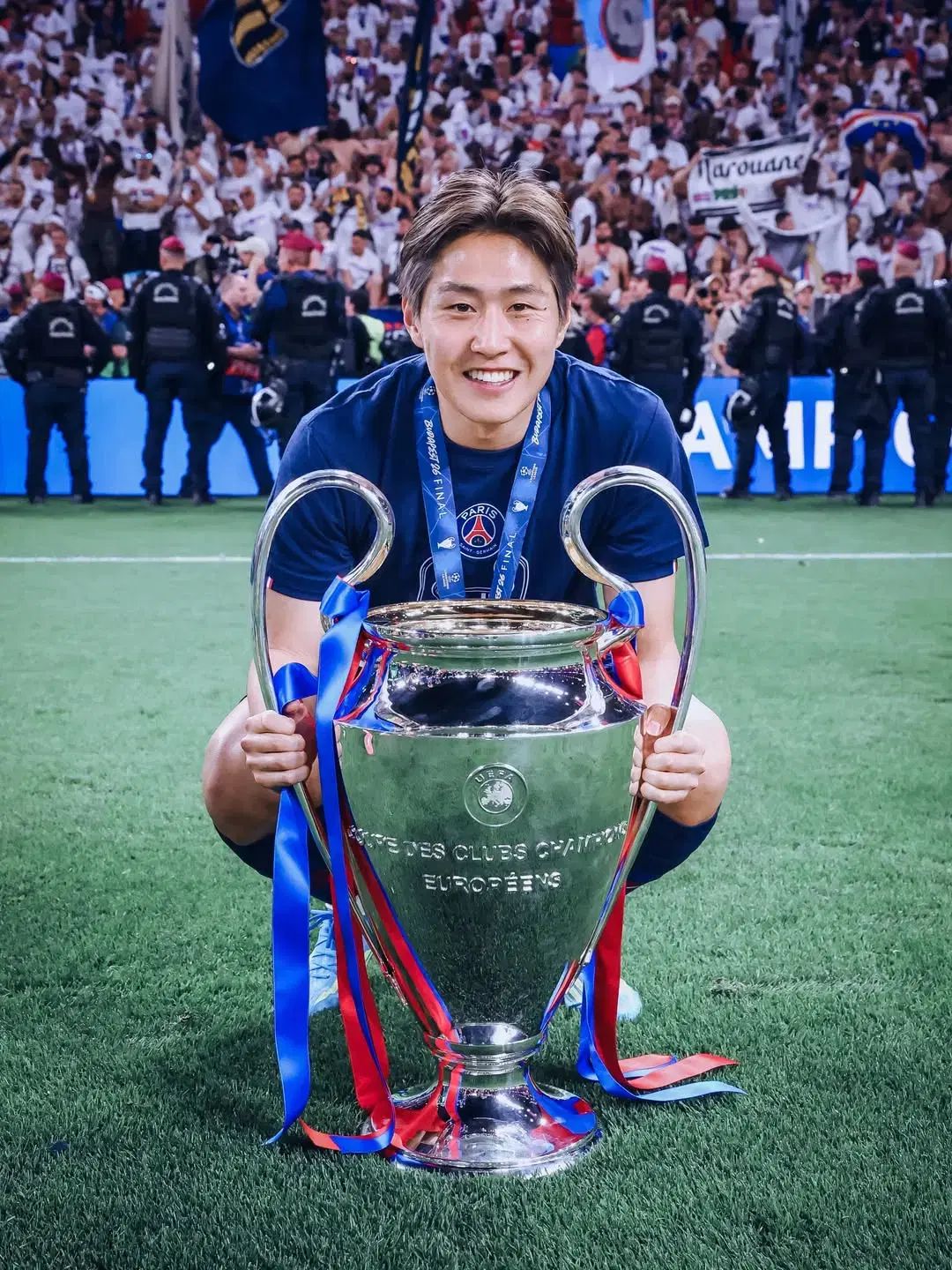 パリ・サンジェルマン PSG リバーシブル スカーフ マフラー 海外