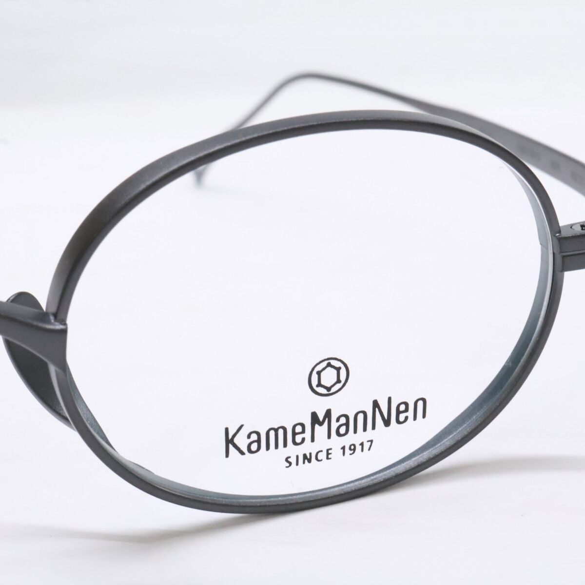 KameManNen カメマンネン 【美品】KMN9918 MBK TITANIUM デモレンズ