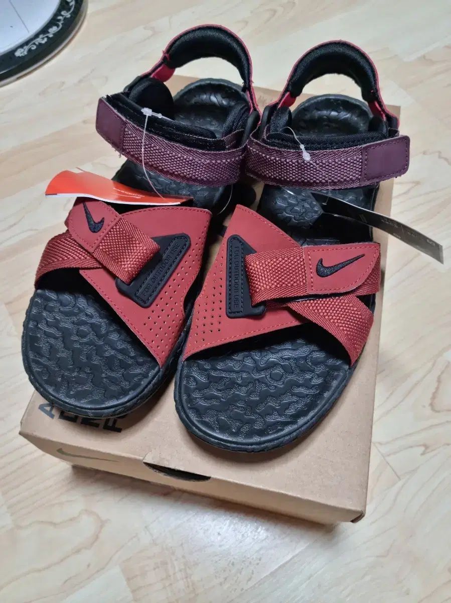 ACG サンダル