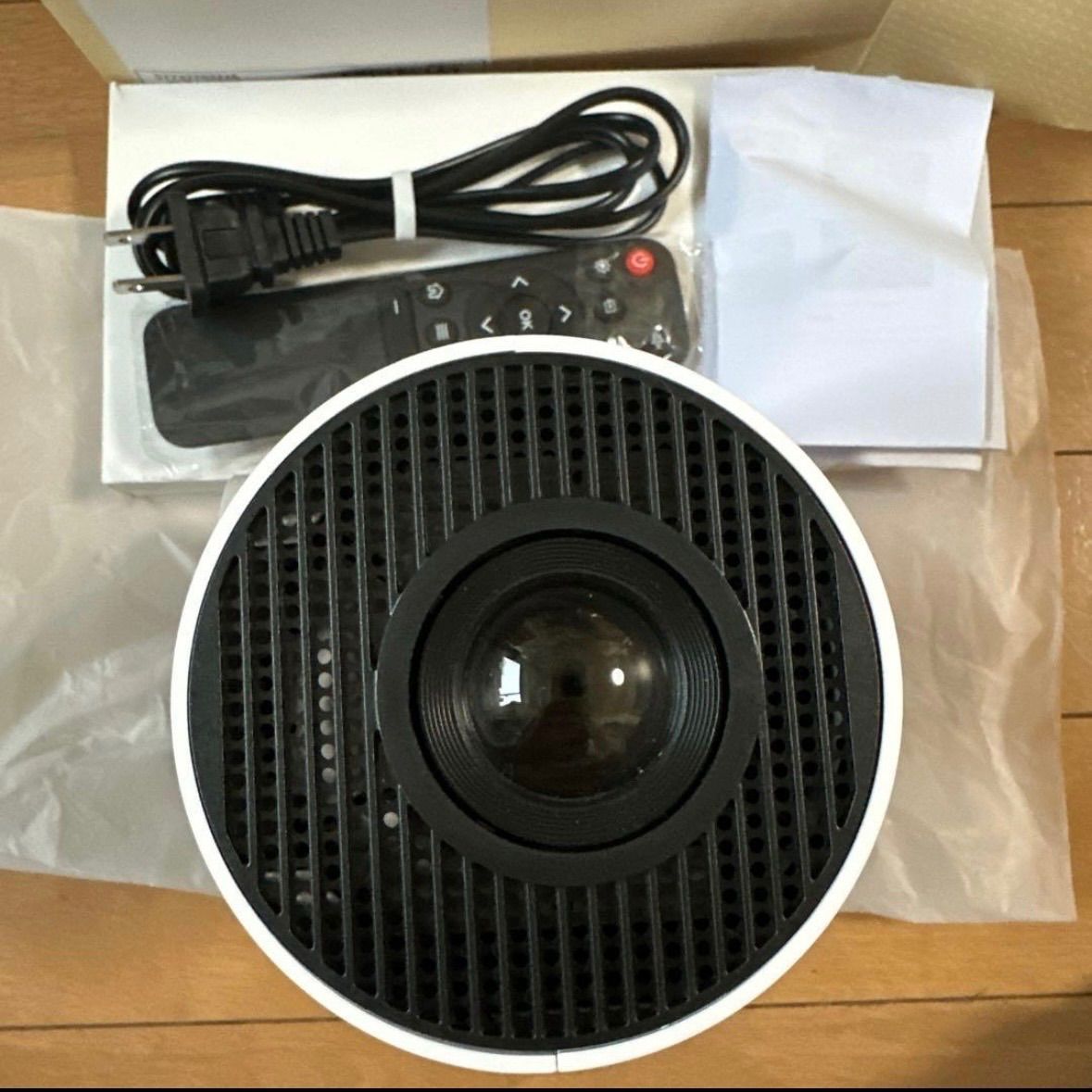 プロジェクター 家庭用 270°回転 高輝度 1080P 天井投影 Bluetooth5.4