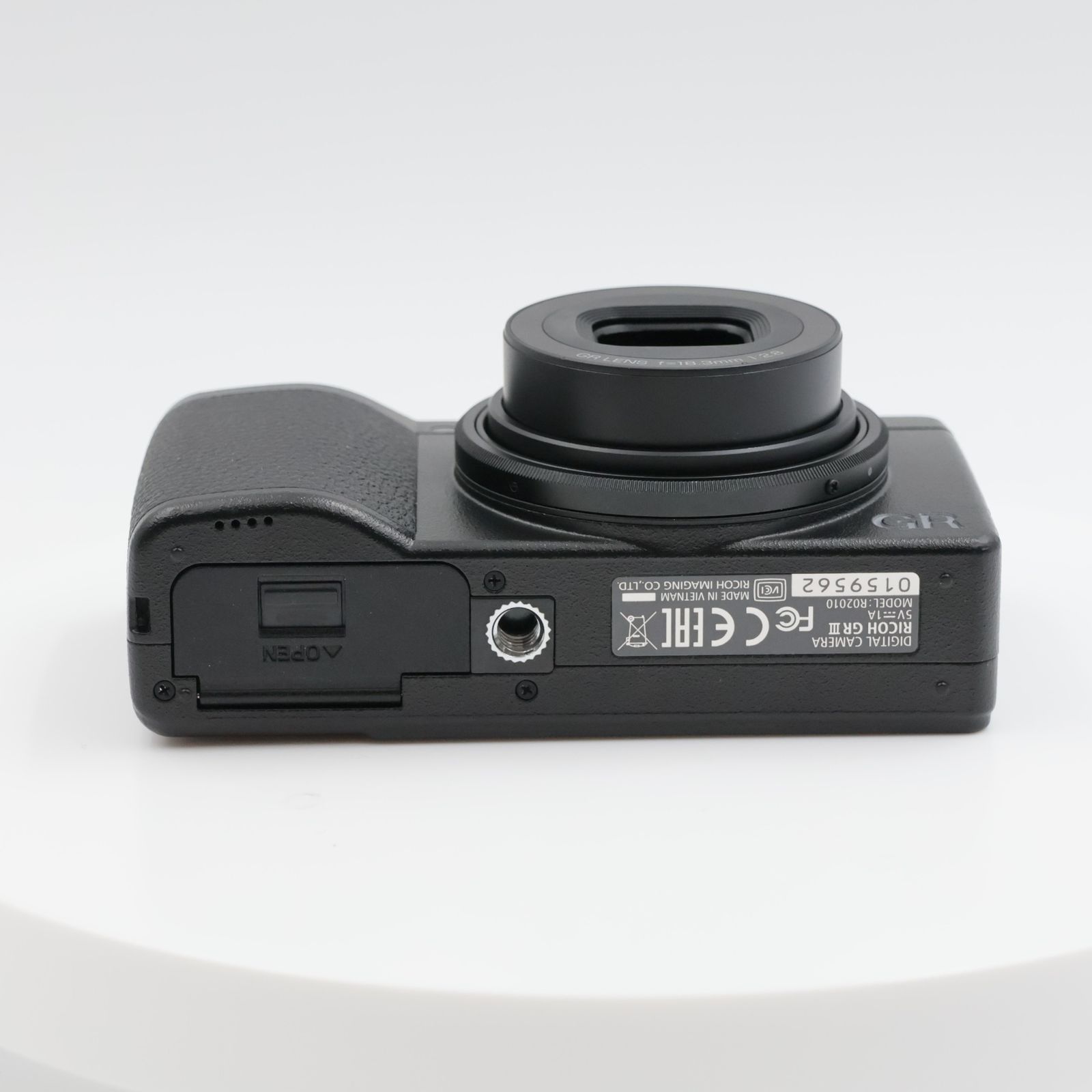 □シャッター数6597枚！極上品□ RICOH GR III HDF ブラック