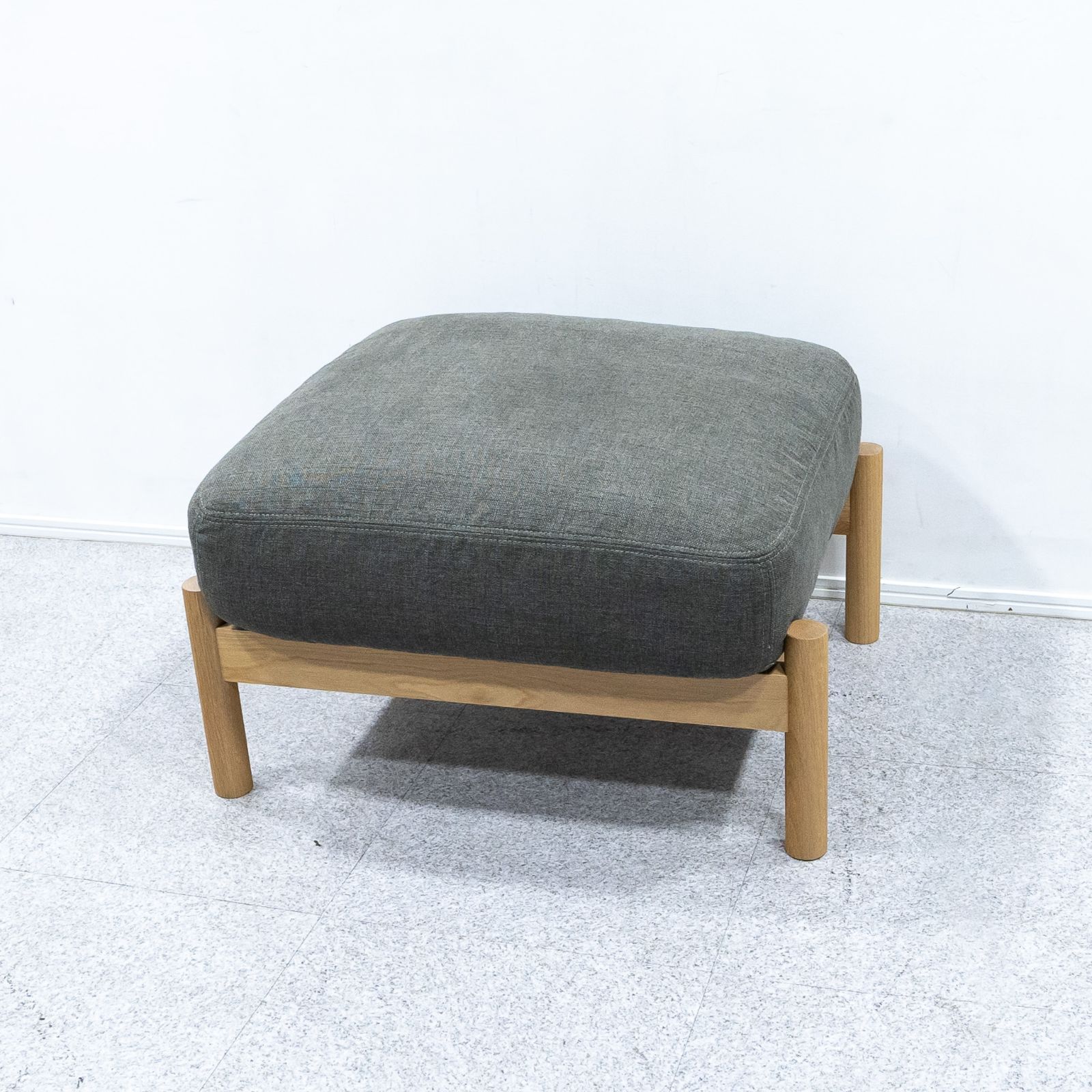 展示品】IDEE / DIMANCHE OTTOMAN / イデー - メルカリ