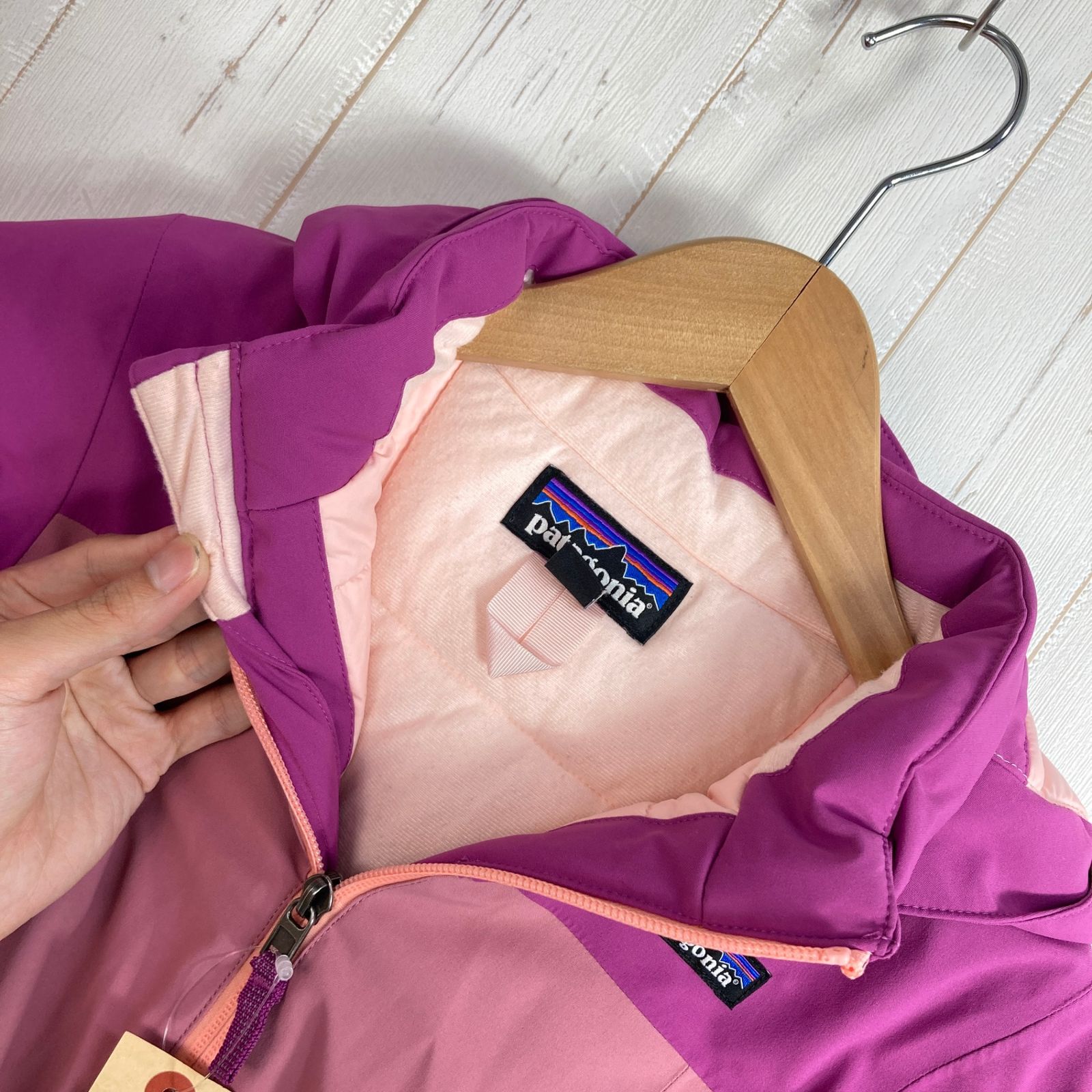 📦️Baby's 5T ピンク系 2022 Patagonia ( パタゴニア ) スノー パイル