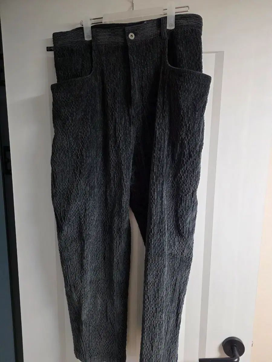 ART IF ACTS コーデュロイ ヘリックス パンツ 出品