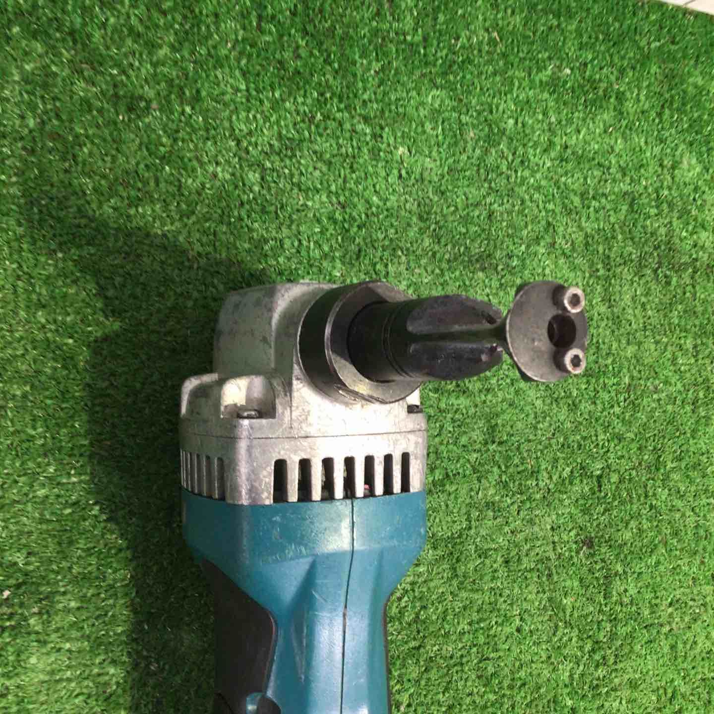 マキタ(makita) コードレスニブラ JN161DZ 18V【町田店】 マキタ(makita) コードレスニブラ JN161DZ 18V【町田店】