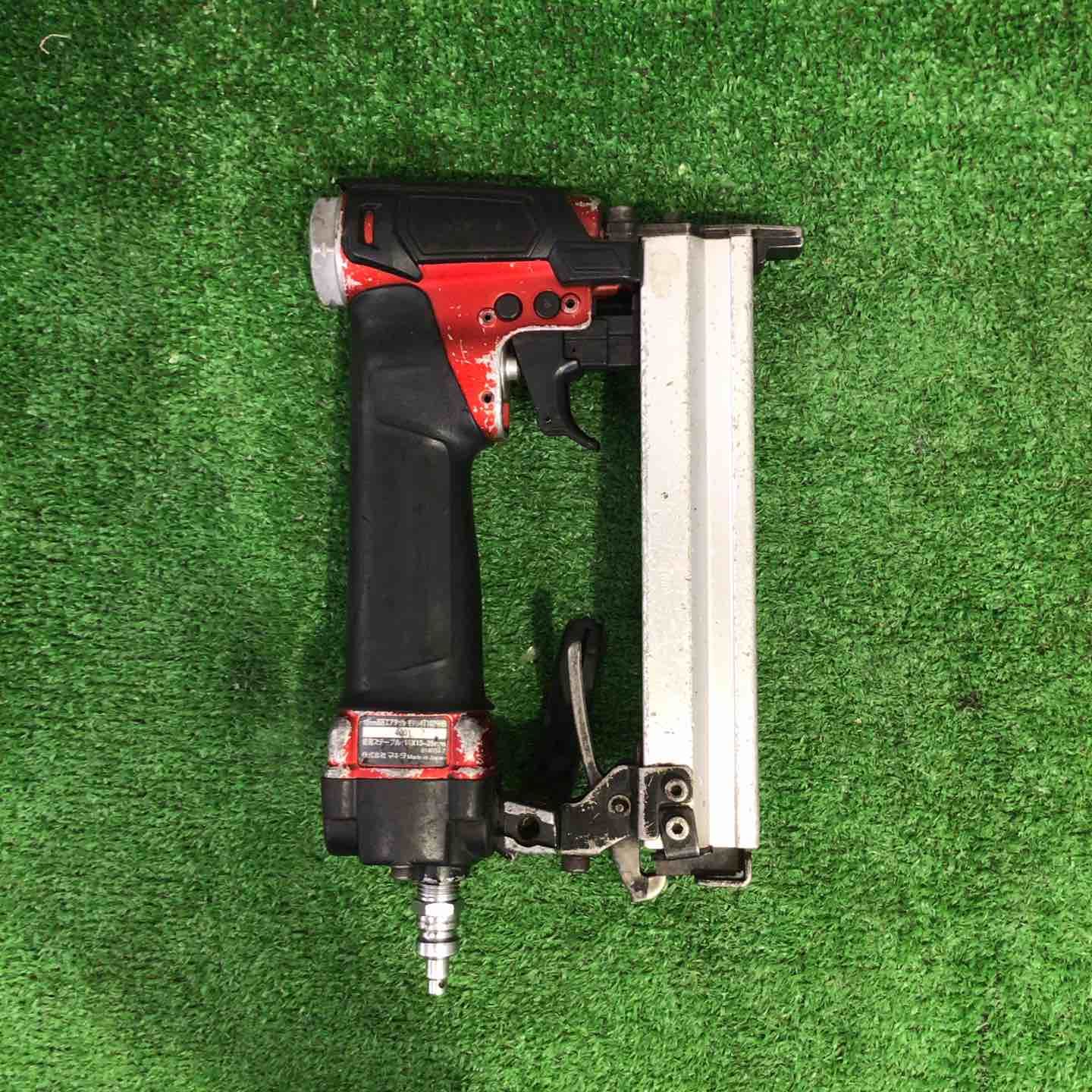 マキタ(makita) 高圧エアタッカ エアダスタ付 10mm 赤 AT1025HB【町田店】