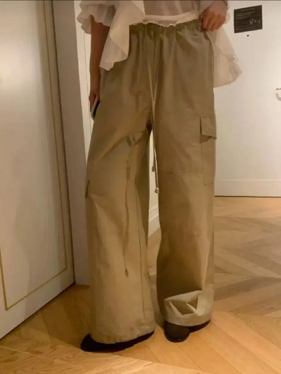 ポスター カチオン パンツ フォレスト Founders PrettyYoungThing miel リーター 8,450円