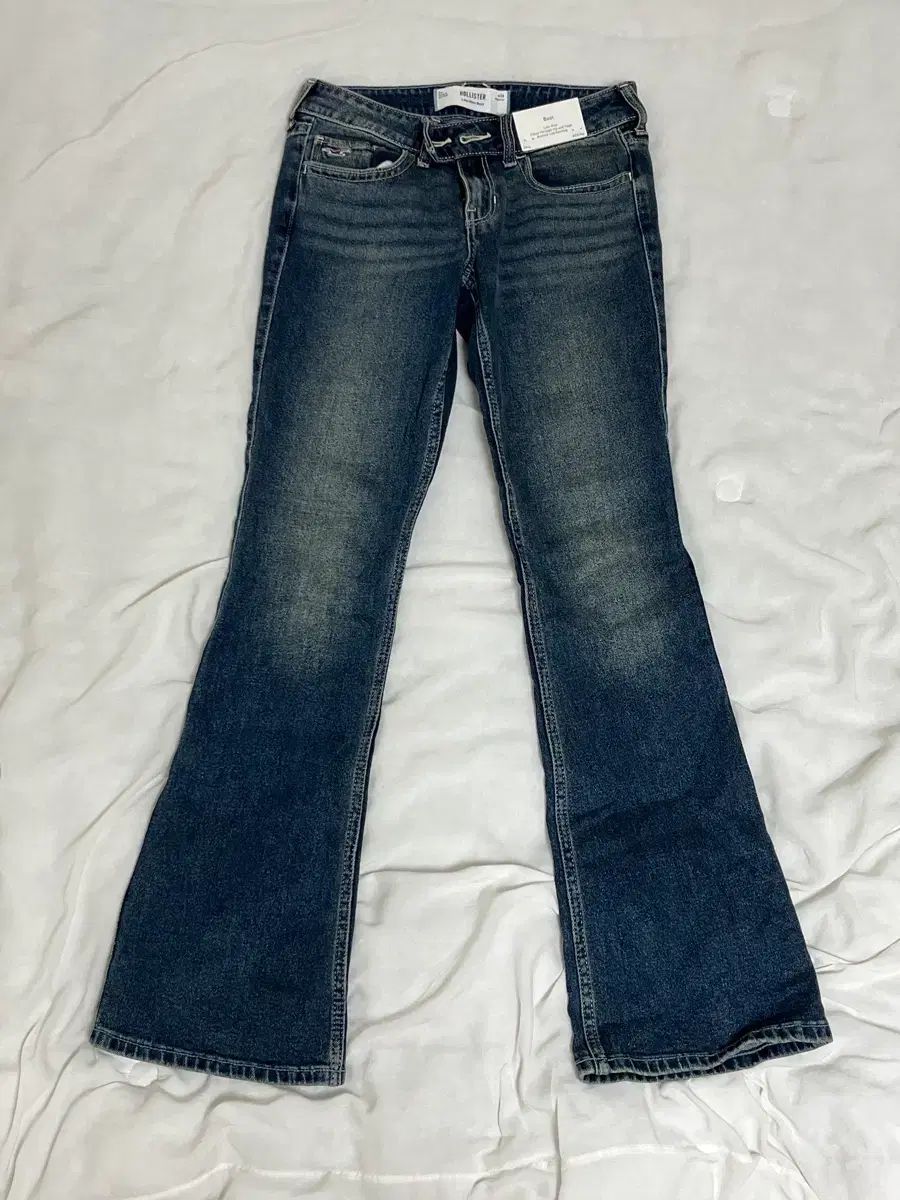 Hollister(ホリスター) ローライズ ブーツカット デニム サイズ26