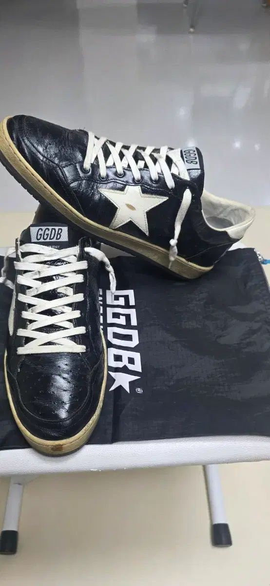 GOLDEN GOOSE ゴールデングース ボールスター ブラック/白 41 出品