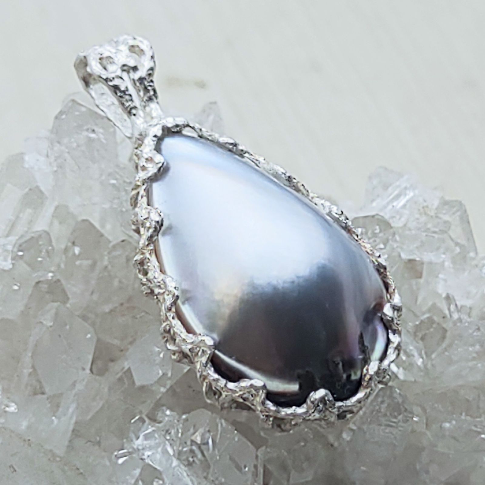 Blister pearl＊925 lace pendant