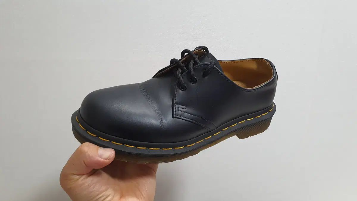 DR. MARTENS ドクターマーチン 11838 uk3 220程度