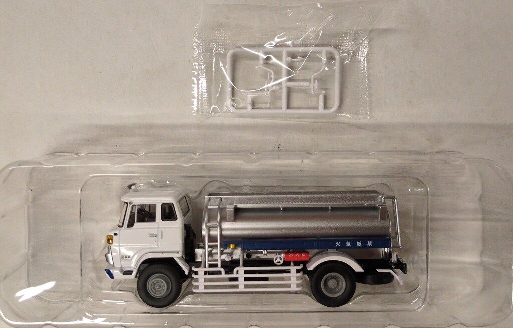 TOMYTEC TOMICA LIMITED VINTAGE NEO 日野 KB314型 タンクローリー (白