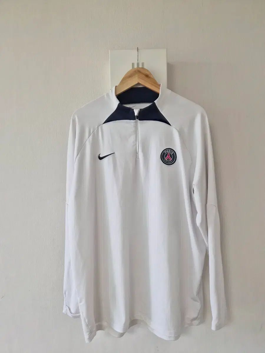 ナイキ PSG ジップアップ 白 2XL