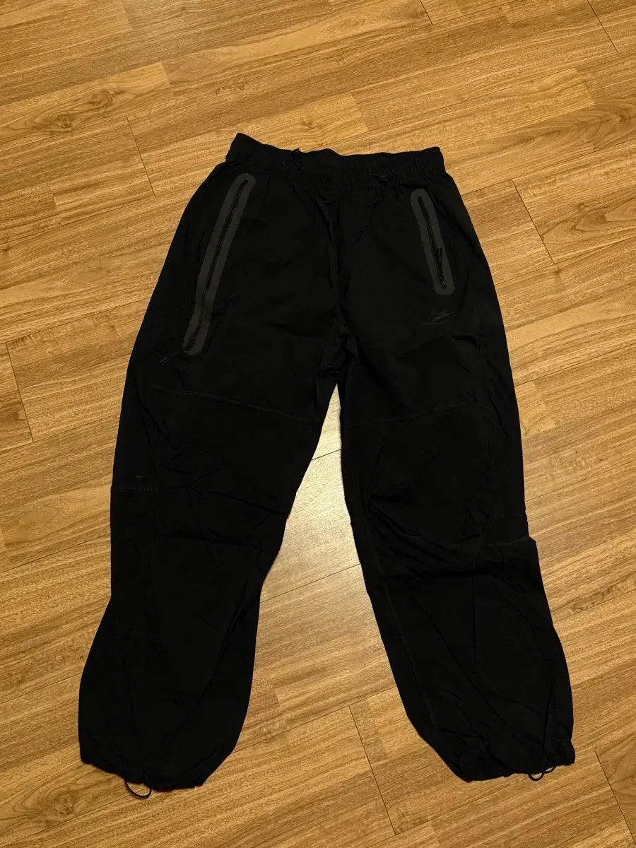 ナイキ テック ウーブン オープン ヘム パンツ L