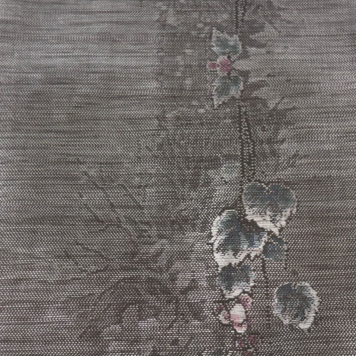 反物 名品 大島紬 証紙 泥染 草花 焦茶色 正絹 【中古】 反物 名品 大島紬 証紙 泥染 草花 焦茶色 正絹 【中古】