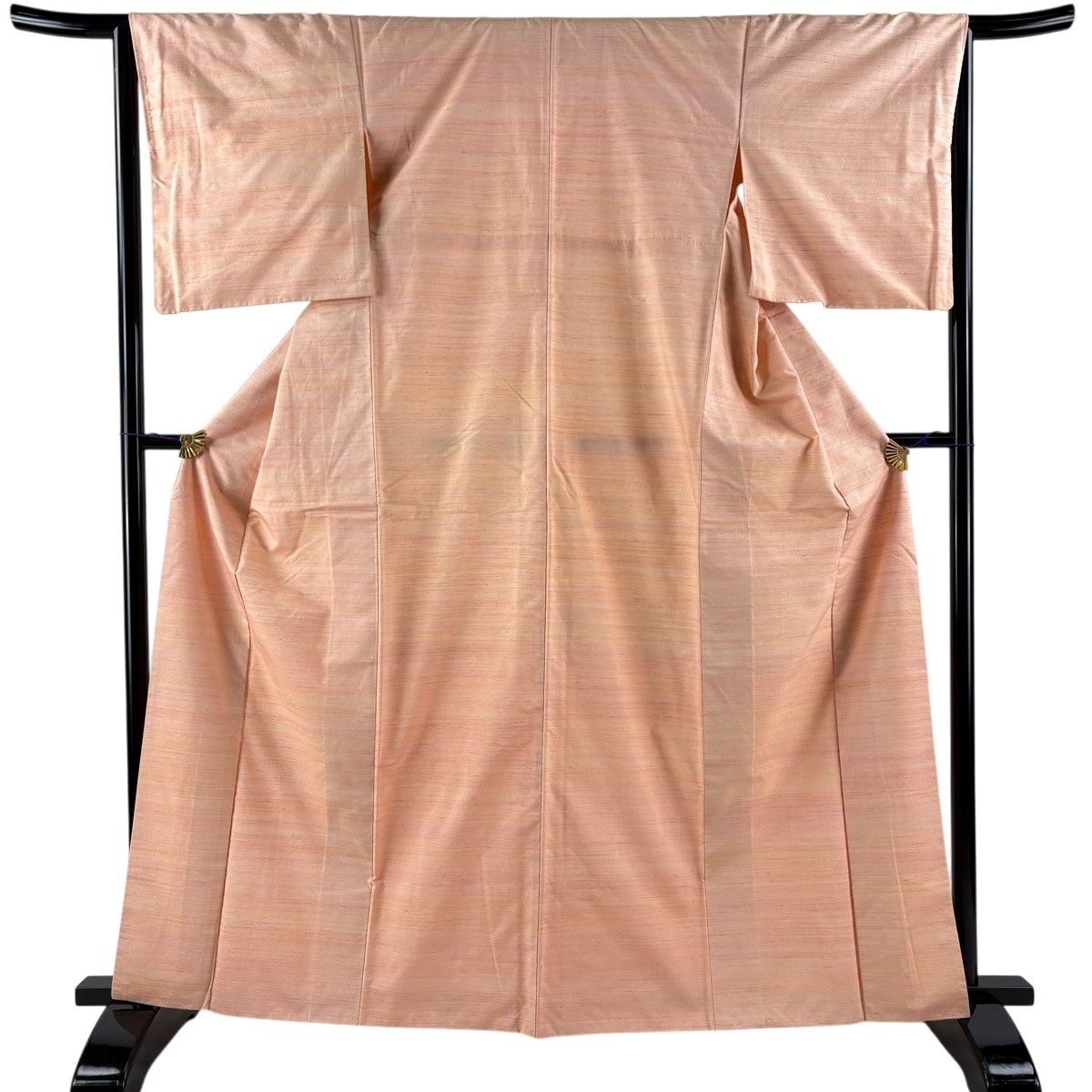 紬 身丈164cm 裄丈65cm M 袷 落款 証紙 縞 草木染 サーモンピンク 正絹 名品 【中古】