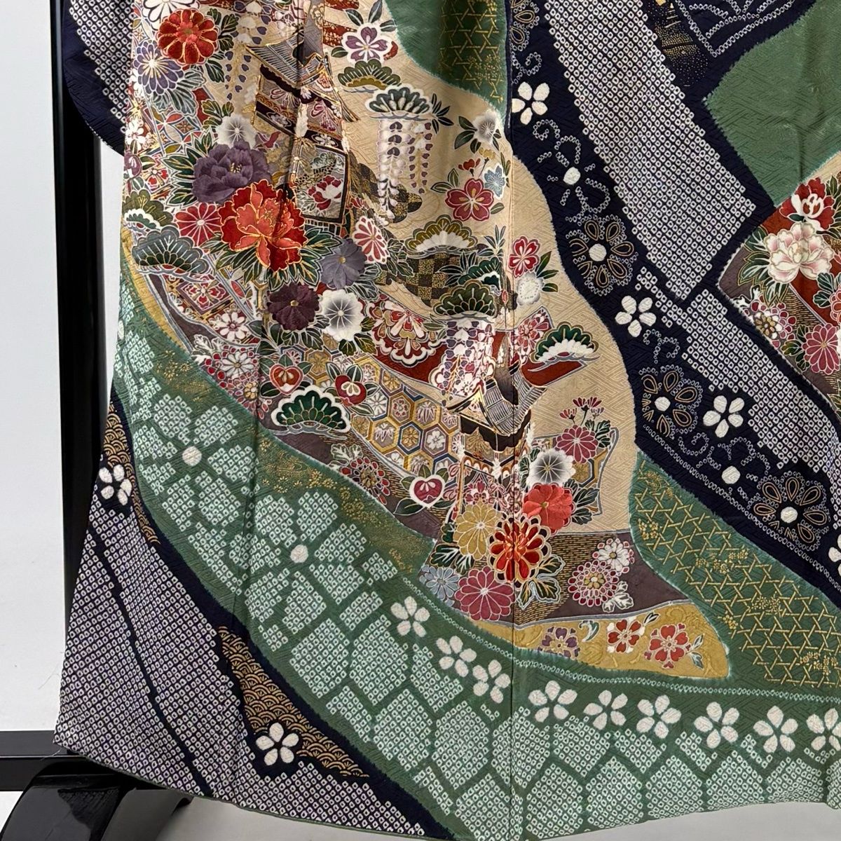 振袖 身丈159.5cm 裄丈65.5cm M 袷 山鉾 牡丹 刺繍 金糸 緑 正絹 秀品
