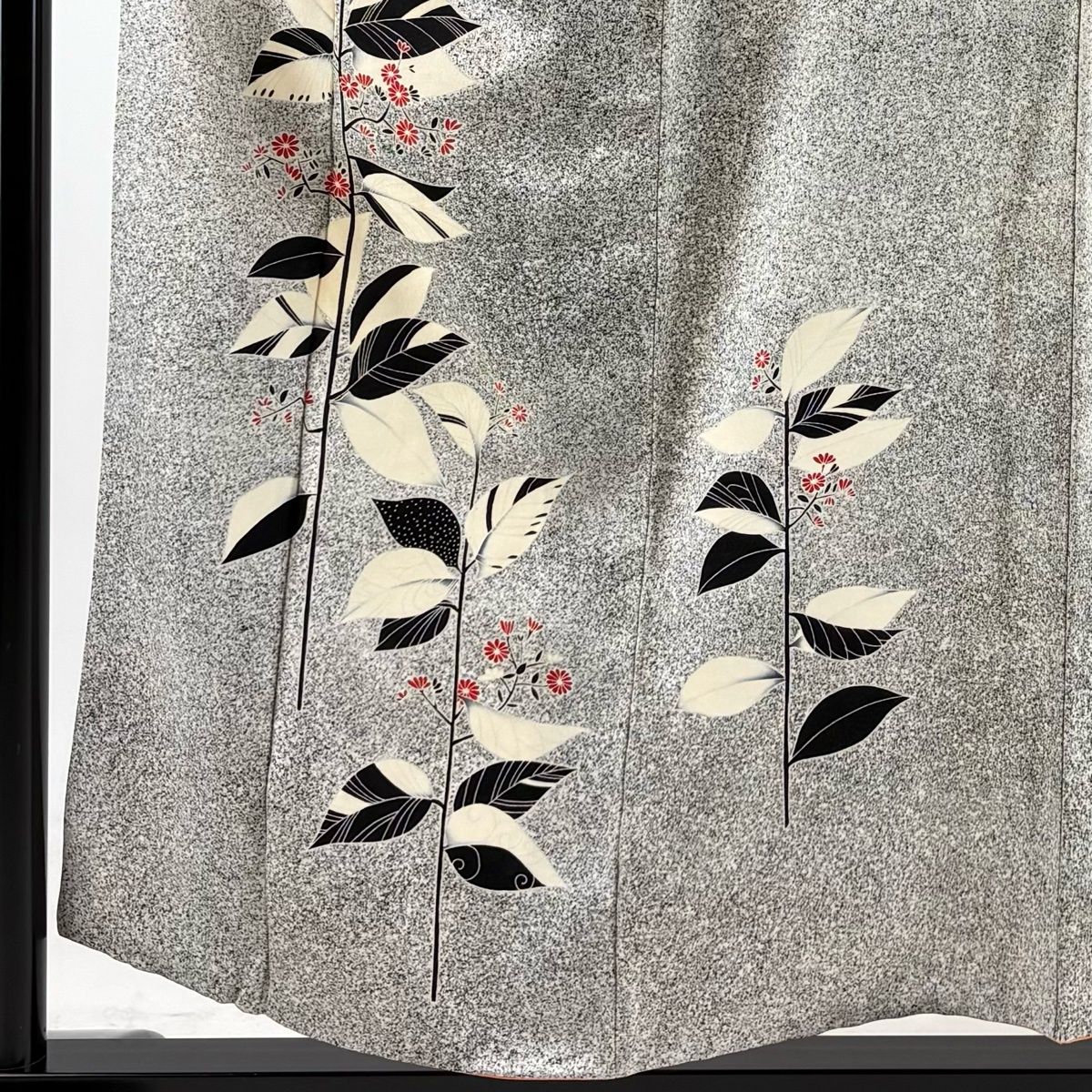 付下げ 身丈154cm 裄丈65cm M 袷 草花 黒灰 正絹 秀品 【中古】 - メルカリ