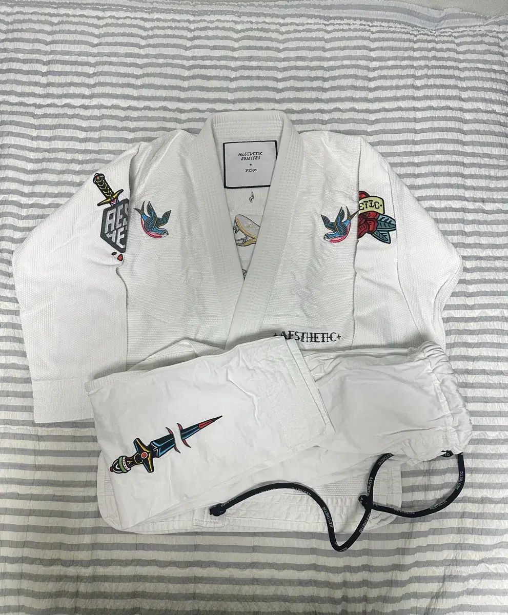 2回着用 AESTHETIC オールド スクール 柔術 Jiu-Jitsu 柔道着 ホワイト A0
