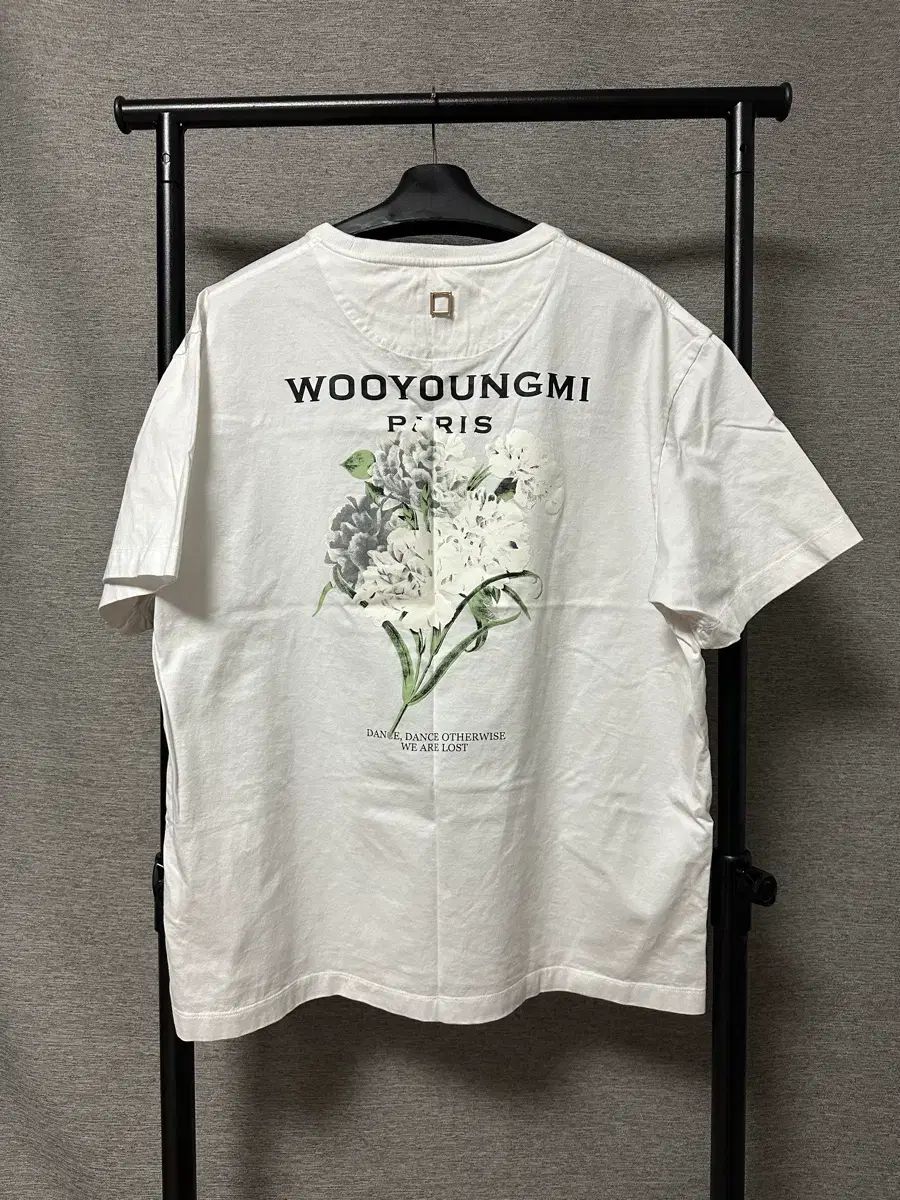 WOOYOUNGMI ウーヨンミ バックロゴ フラワー 半袖 白 (52)