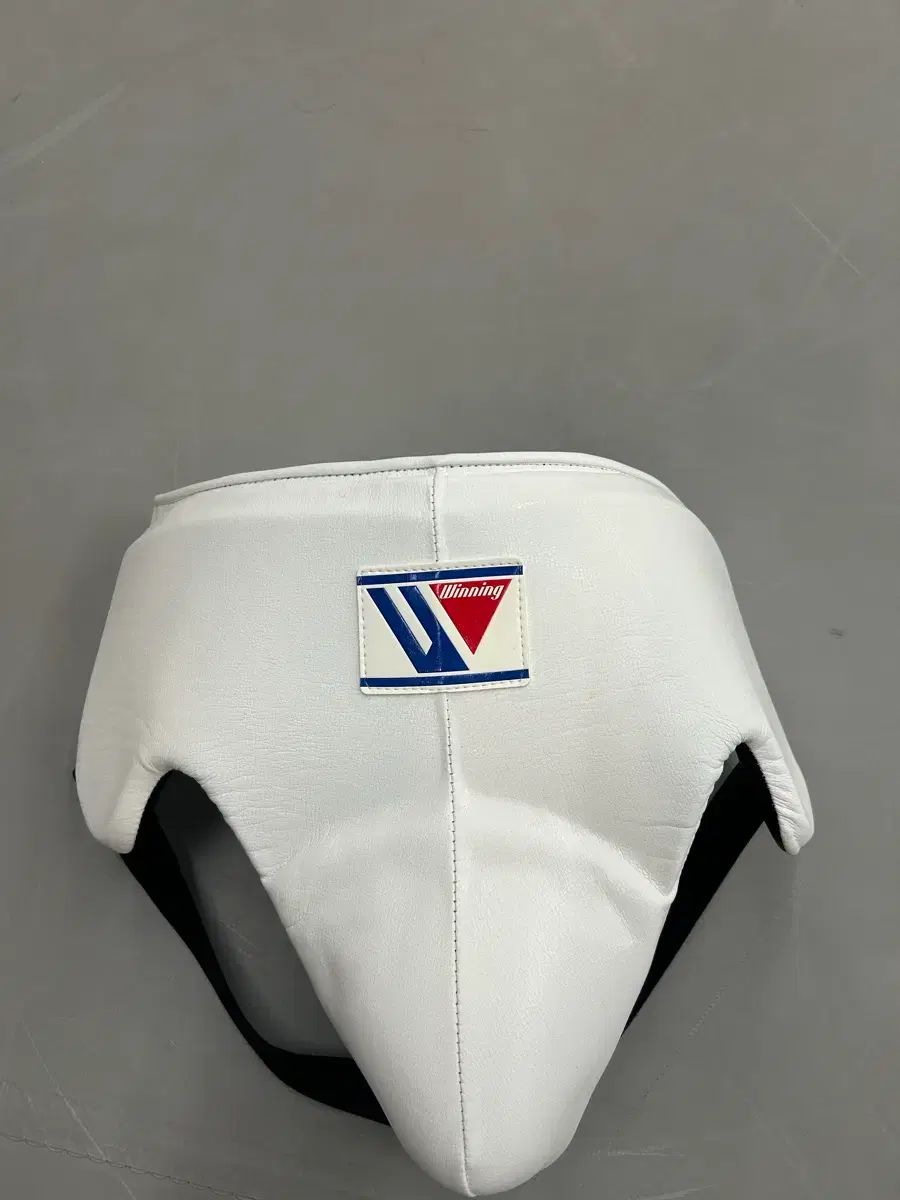 Winning ヘッドギア フェイスガードタイプ ホワイト L ヘッドギア ボクシング Winning フェイスガードタイプ ウイニング