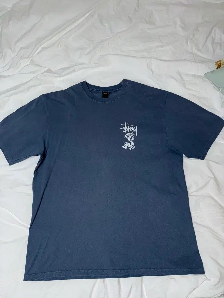L STUSSY ステューシー 用意해 WORLD クルー 半袖Tシャツ