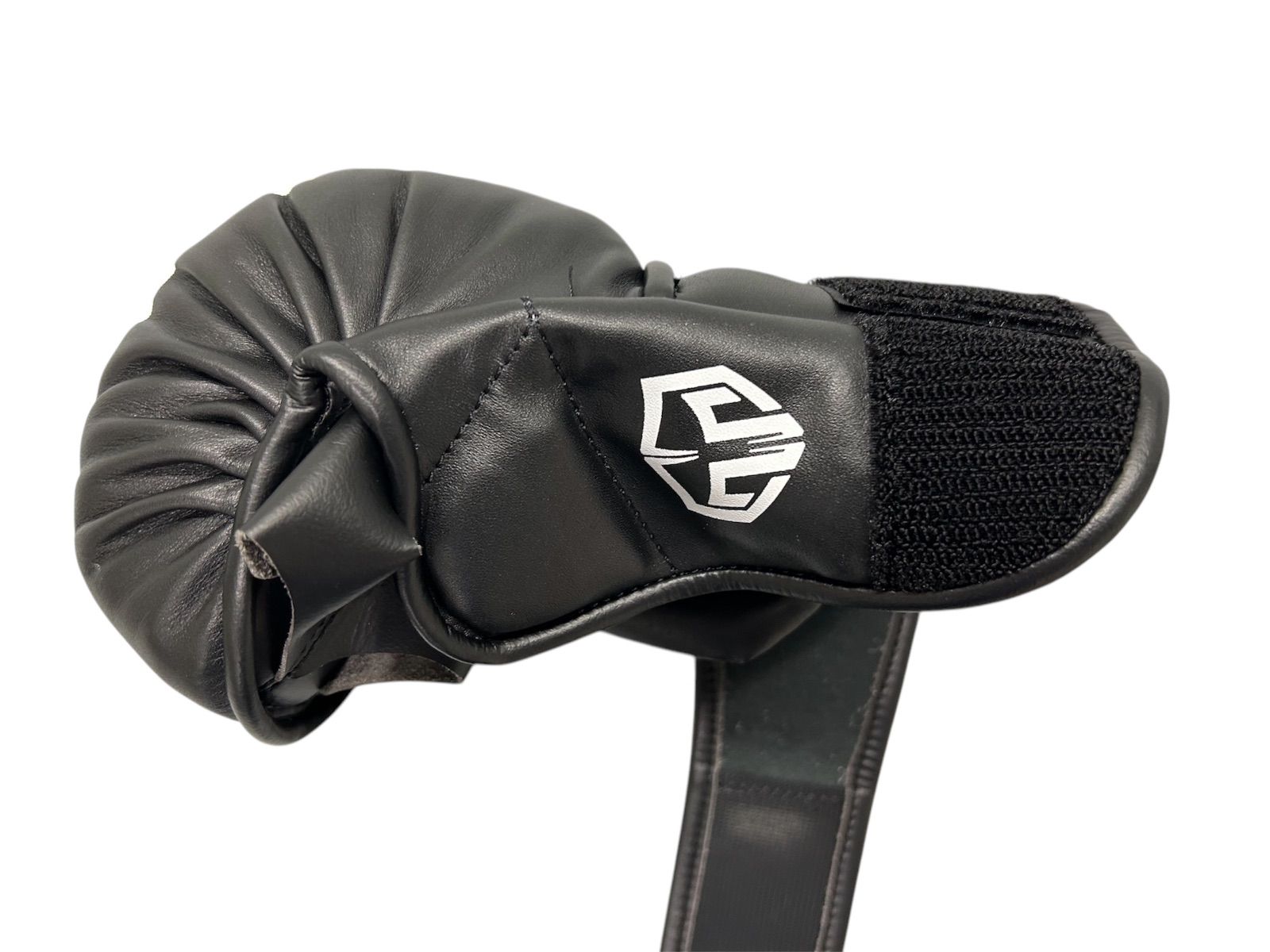 GRIT MMA SPARRING GLOVES 少し大きめのグローブです！ GRIT MMA SPARRING GLOVES 少し大きめのグローブです！
