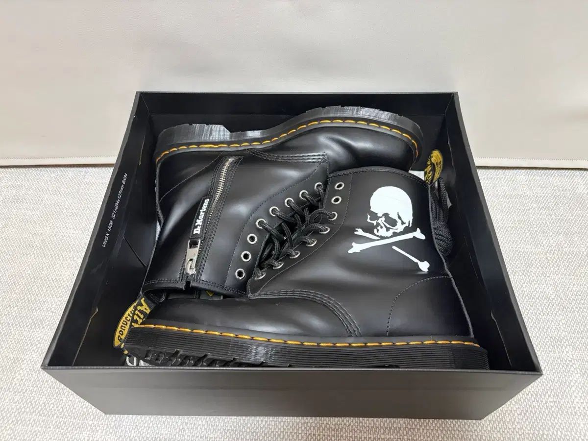 DR. MARTENS x MASTERMIND 1460 270 (UK8)