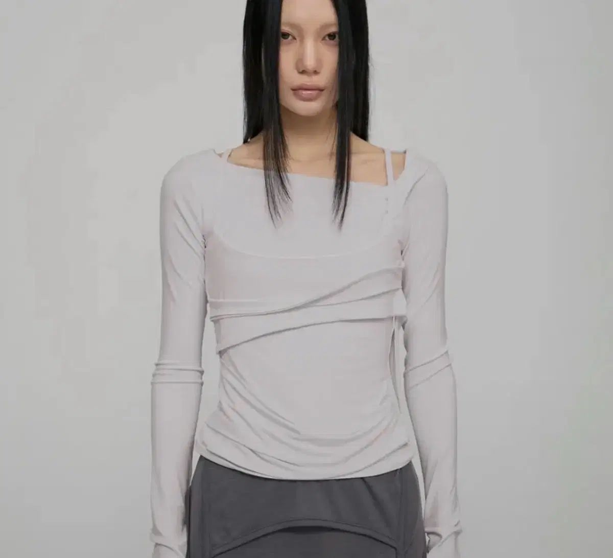 フレアアップ layered long sleeve cloud white