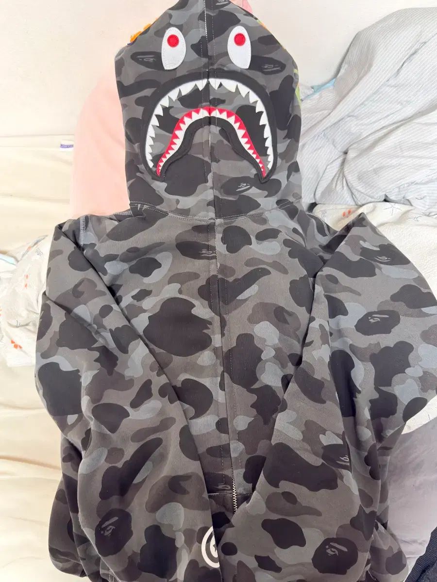 A BATHING APE カモフラージュ シャークフーデッド 黒系 L