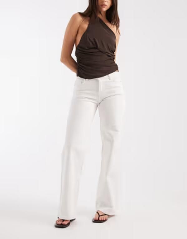 ピーシーズ レディース ボトムス デニムパンツ ワイドレッグ ローライズ ジーンズ PIECESelma low rise wide leg jeans denim Bright White ホワイト