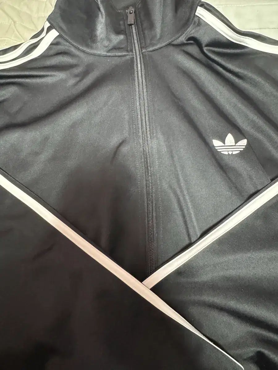 アディダス ジャージ ブラック kd8312 xl
