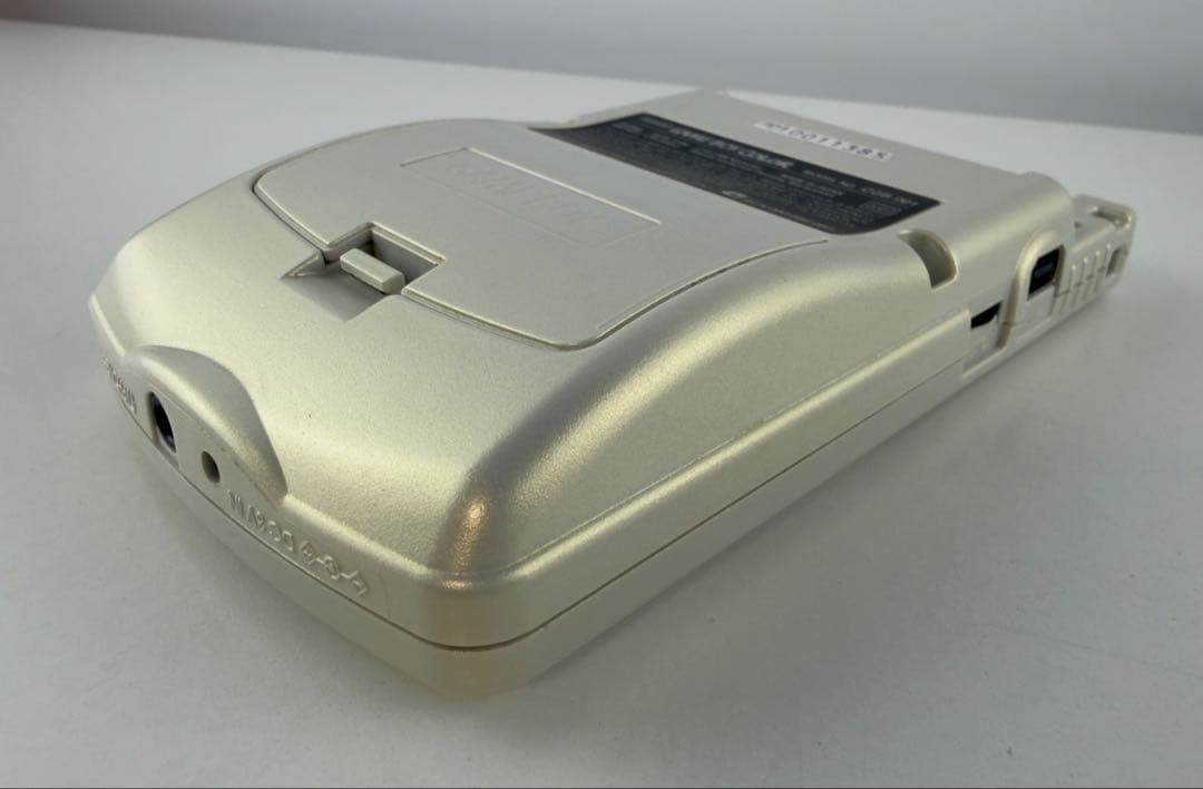 美品 ゲームボーイカラー ポケモンセンター 本体 ポケモン金銀発売記念 正規品 Nintendo GAMEBOYCOLOR