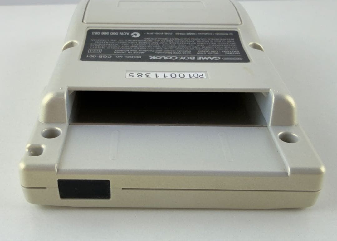 美品 ゲームボーイカラー ポケモンセンター 本体 ポケモン金銀発売記念 正規品 Nintendo GAMEBOYCOLOR