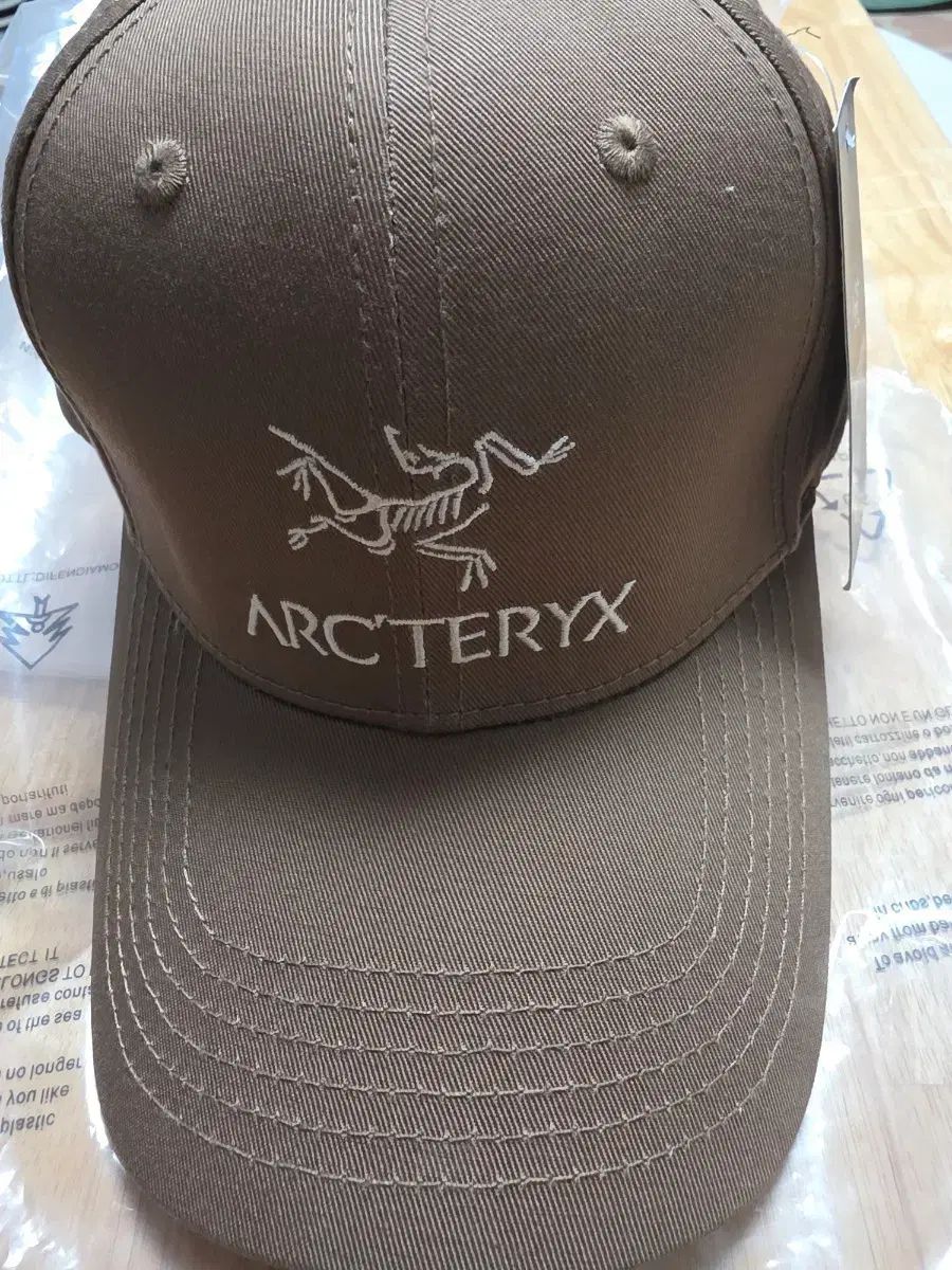 ARC'TERYX アークテリクス 帽子 ブラウン