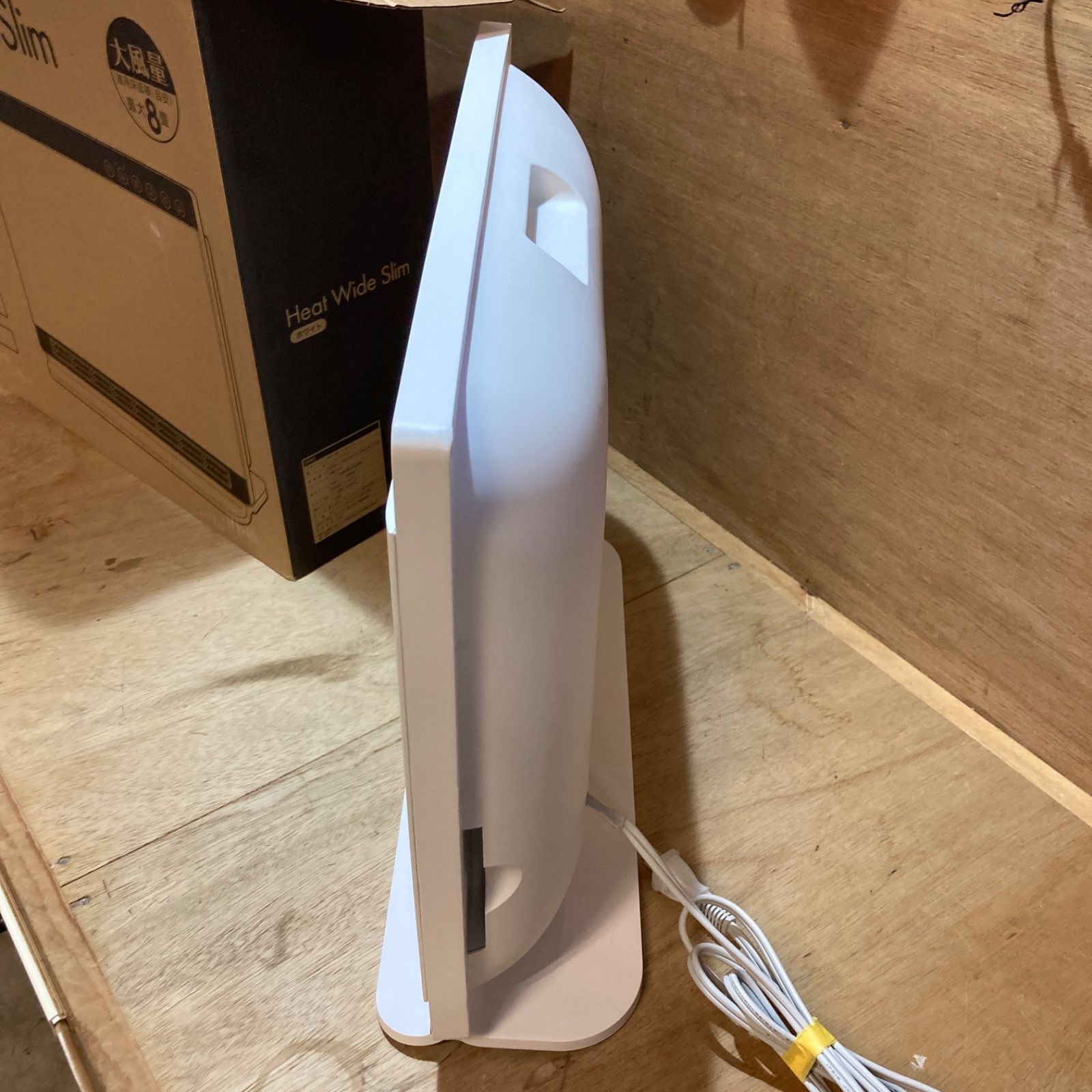 美品 セラミックファンヒーター CH-S2236 スリーアップ（国産メーカー