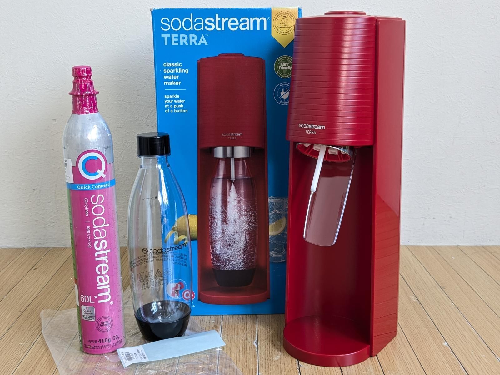 未使用 sodastreamソーダストリーム TERRA 家庭用炭酸メーカー 赤