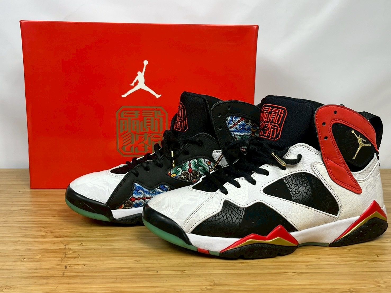 【埼玉発】NIKE AIR JORDAN 7 RETRO GC チャイニーズニューイヤー 27.5cm CW2805-160 箱付き