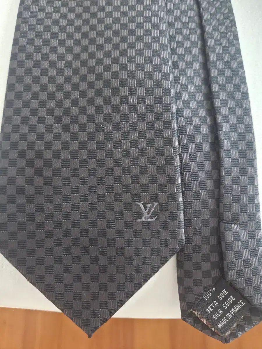 Louis Vuitton ダミエ CHECK パータン シルク ネック タイ DARK GRAY