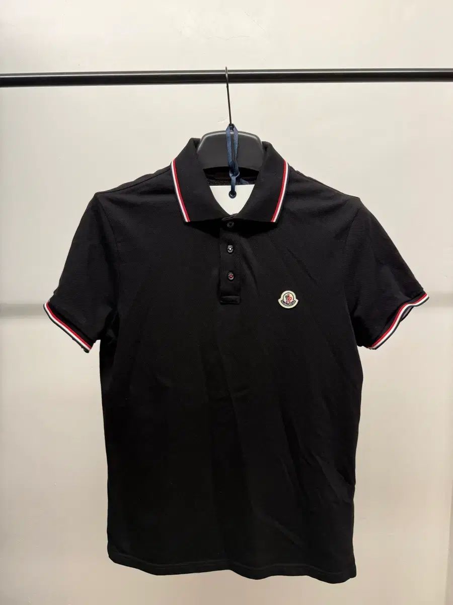 モンクレール ワッペン 半袖 カラーTシャツ 24ss 送料込み(※メルカリshop取引では対象外) S