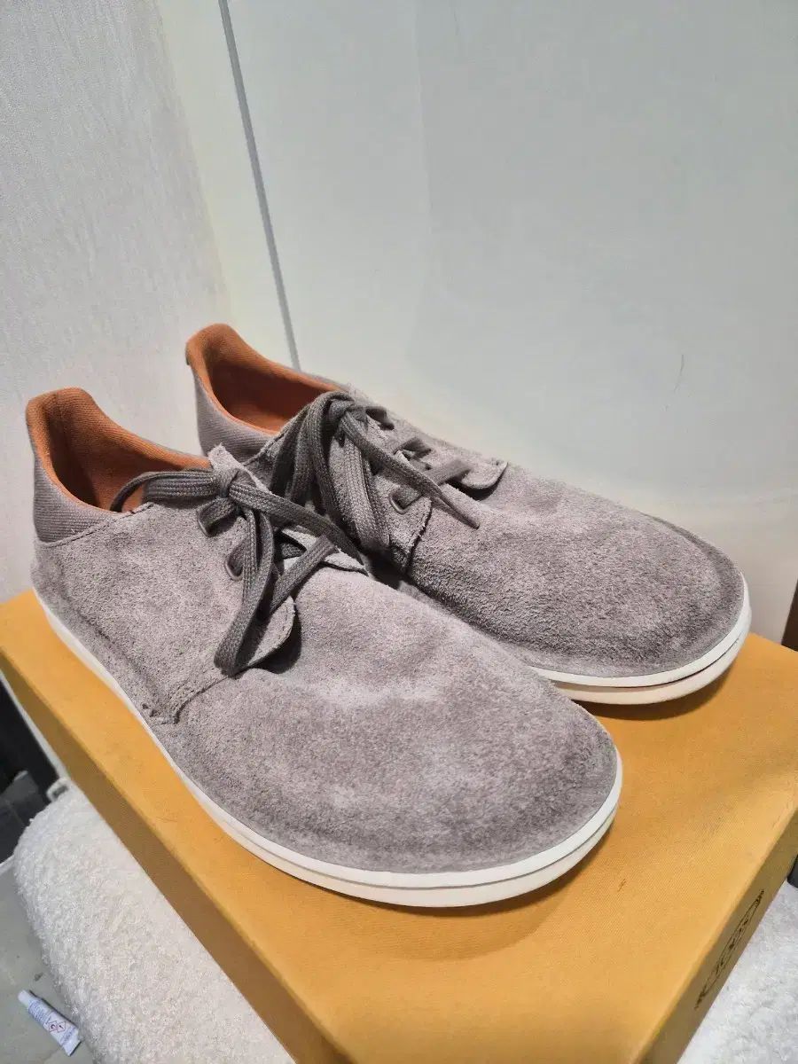 カンペール Camper スウェード グレー メンズ シューズ