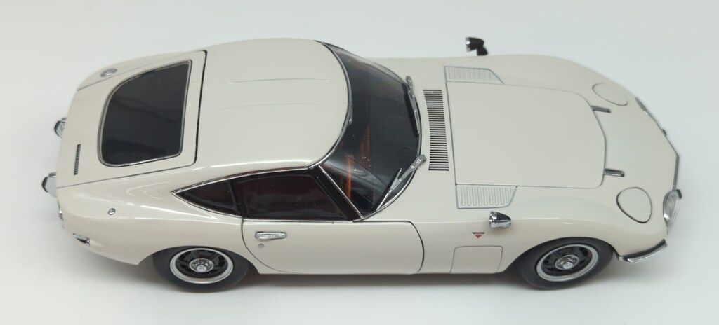 MMP 1/24EBBRO Premium Collection TOYOTA 2000GT (ホワイト)