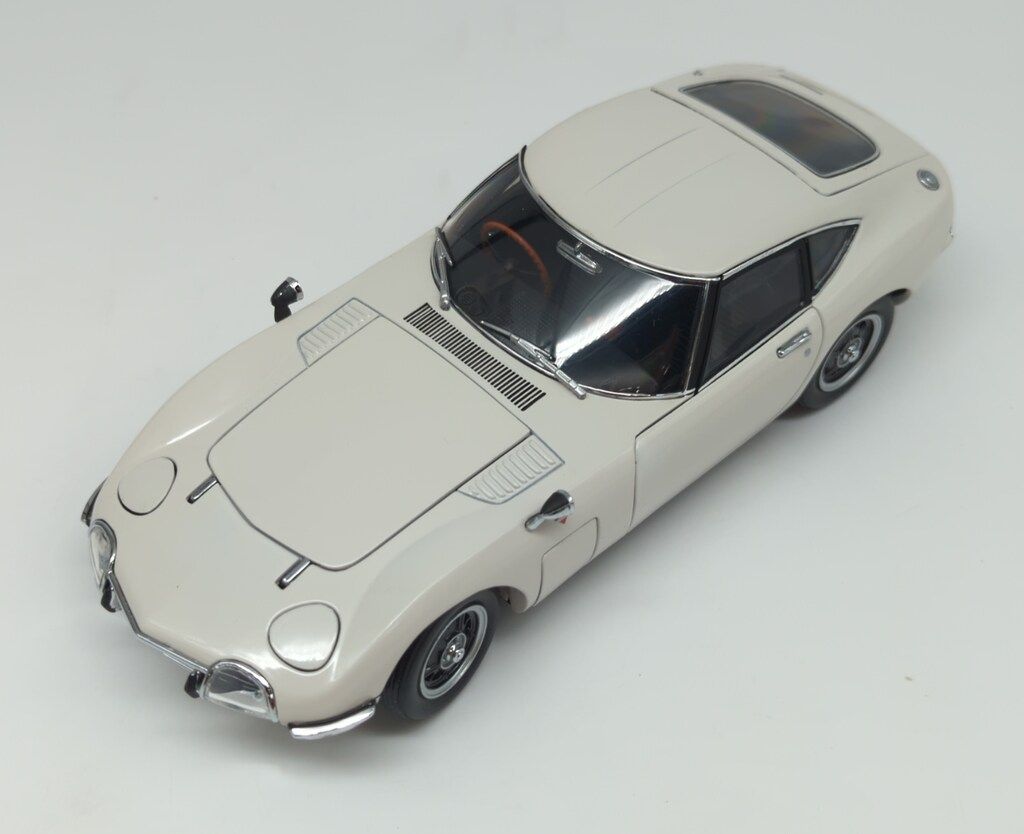MMP 1/24EBBRO Premium Collection TOYOTA 2000GT (ホワイト)