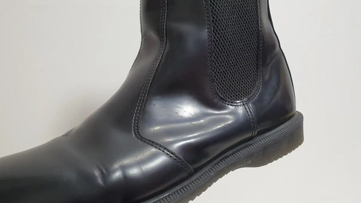 DR. MARTENS ドクターマーチン フローラ チェルシーブーツ UK9 (280程度)