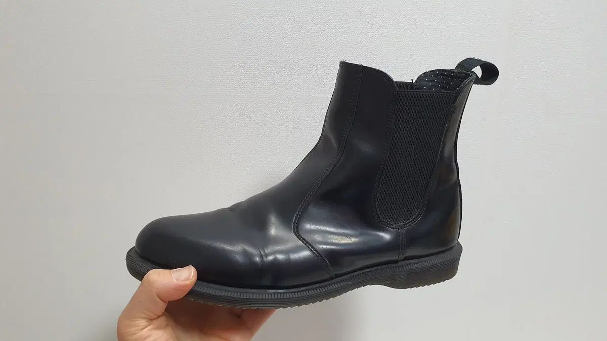 DR. MARTENS ドクターマーチン フローラ チェルシーブーツ UK9 (280程度)