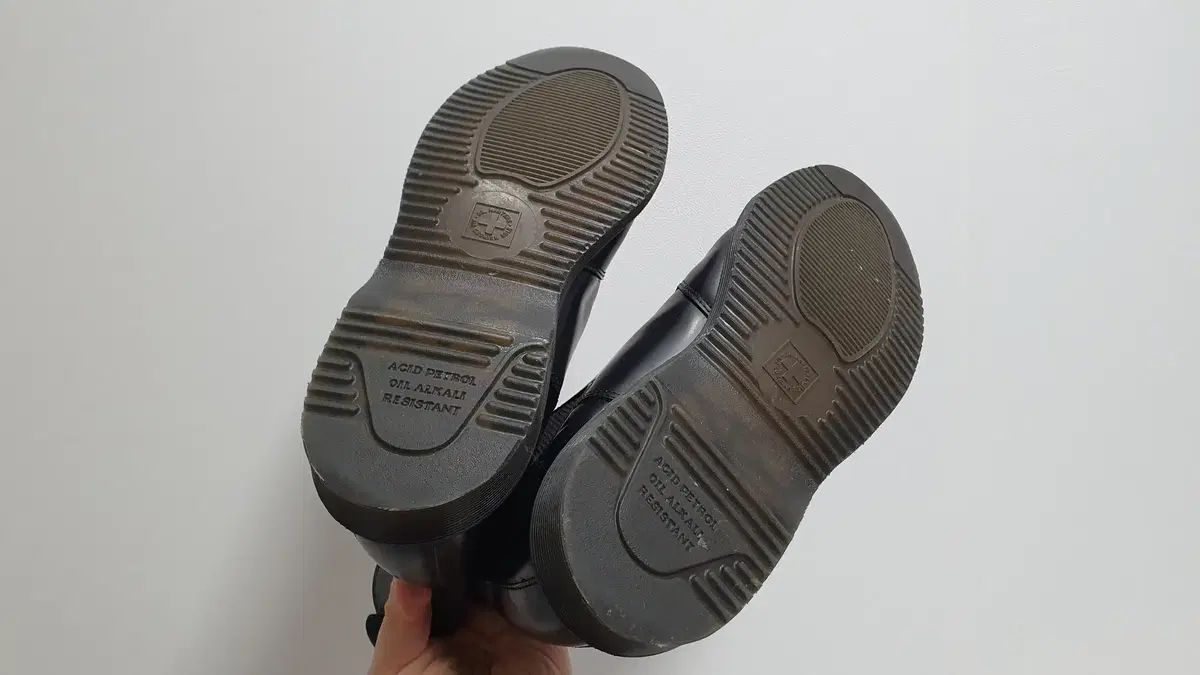 DR. MARTENS ドクターマーチン フローラ チェルシーブーツ UK9 (280程度)