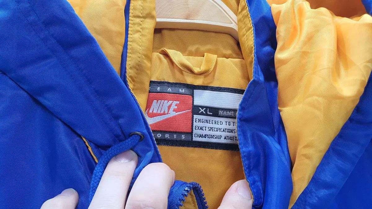 NIKE 延世大学 バスケット アウター XLサイズ NIKE 延世大学 バスケット アウター XLサイズ